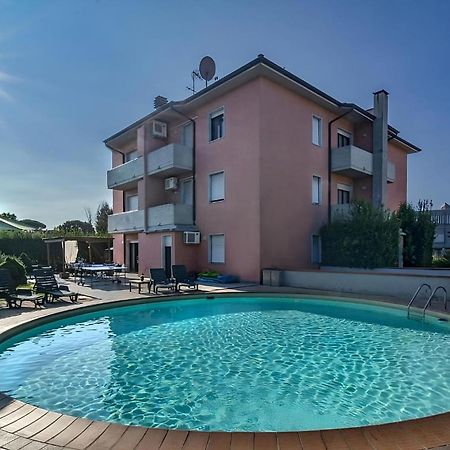 Giada Palace Apartments & Pool - Giada Palace Group Lucca Exteriör bild